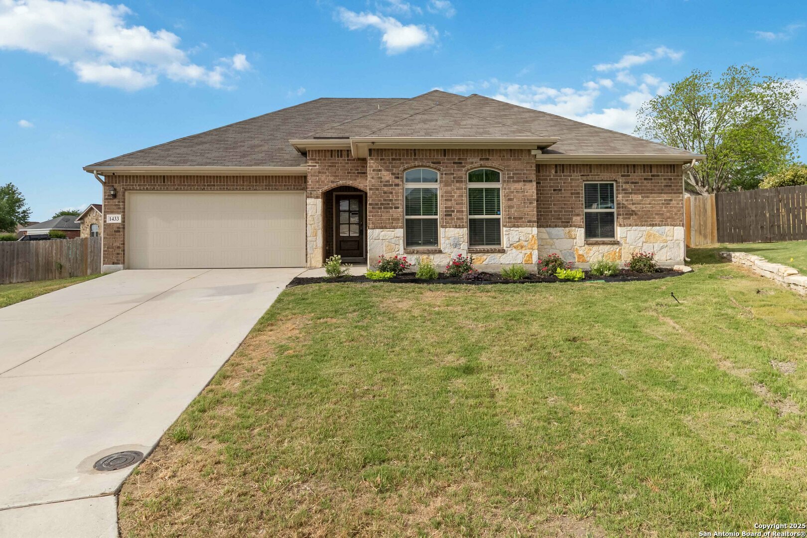 Property Photo: 1433 Kamryn TX 78130
