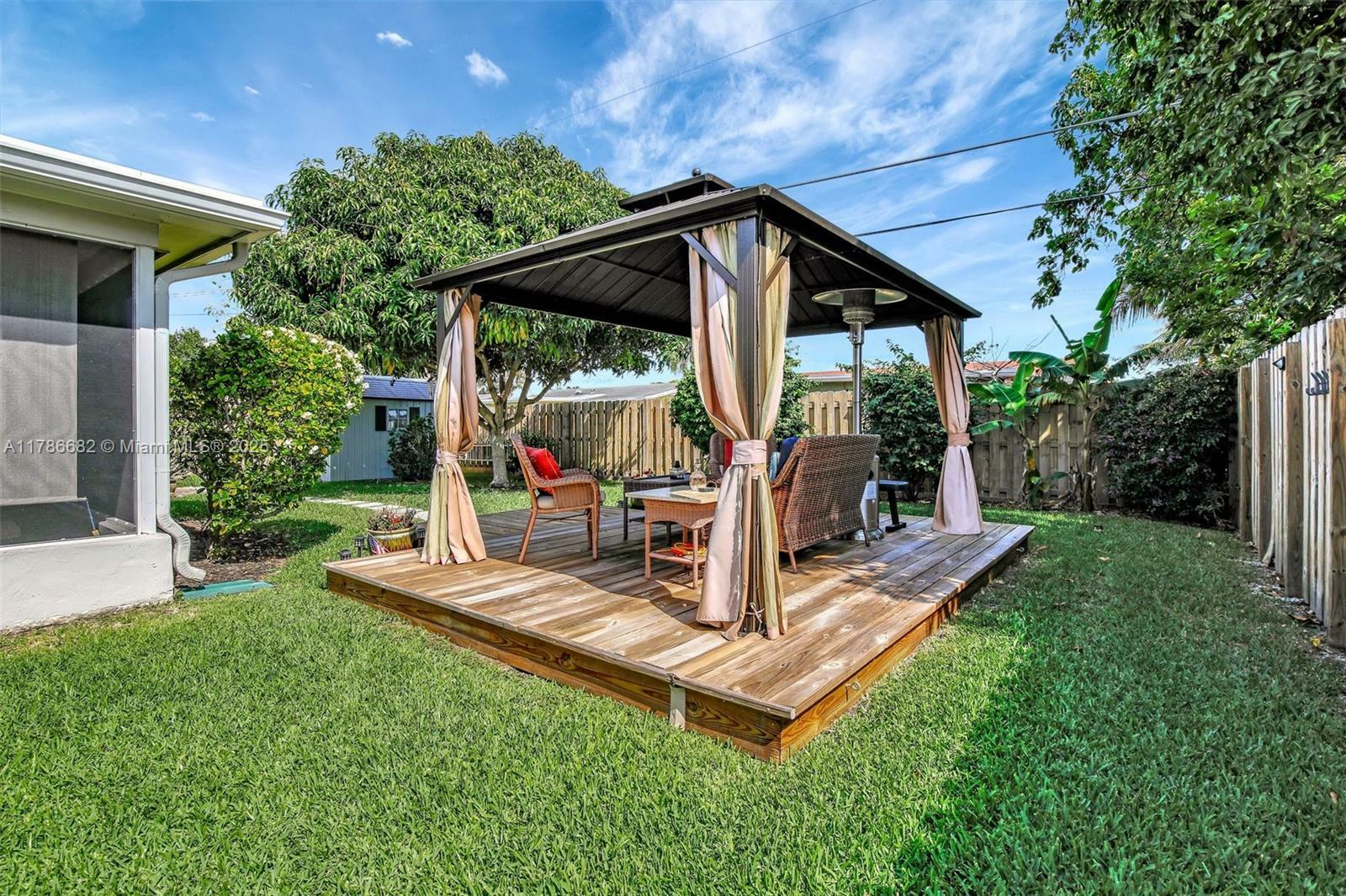 Property Photo: 9001 NW 25th St FL 33322