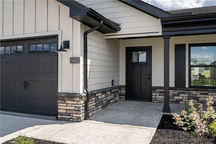 Property Photo:  5102 Woodstone Circle  IN 47150 