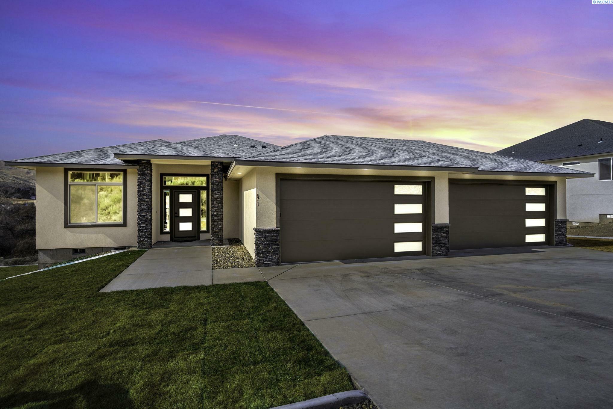 Property Photo: 1671 Jericho Road WA 99352