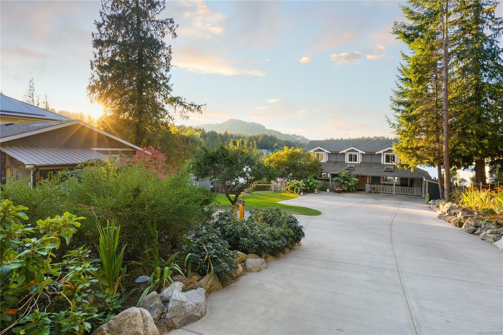 Property Photo: 57 Lake Heights Pl BC V9T 6G8