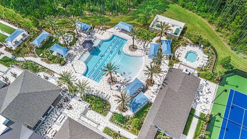 Property Photo: 768 Continuum Loop FL 32097