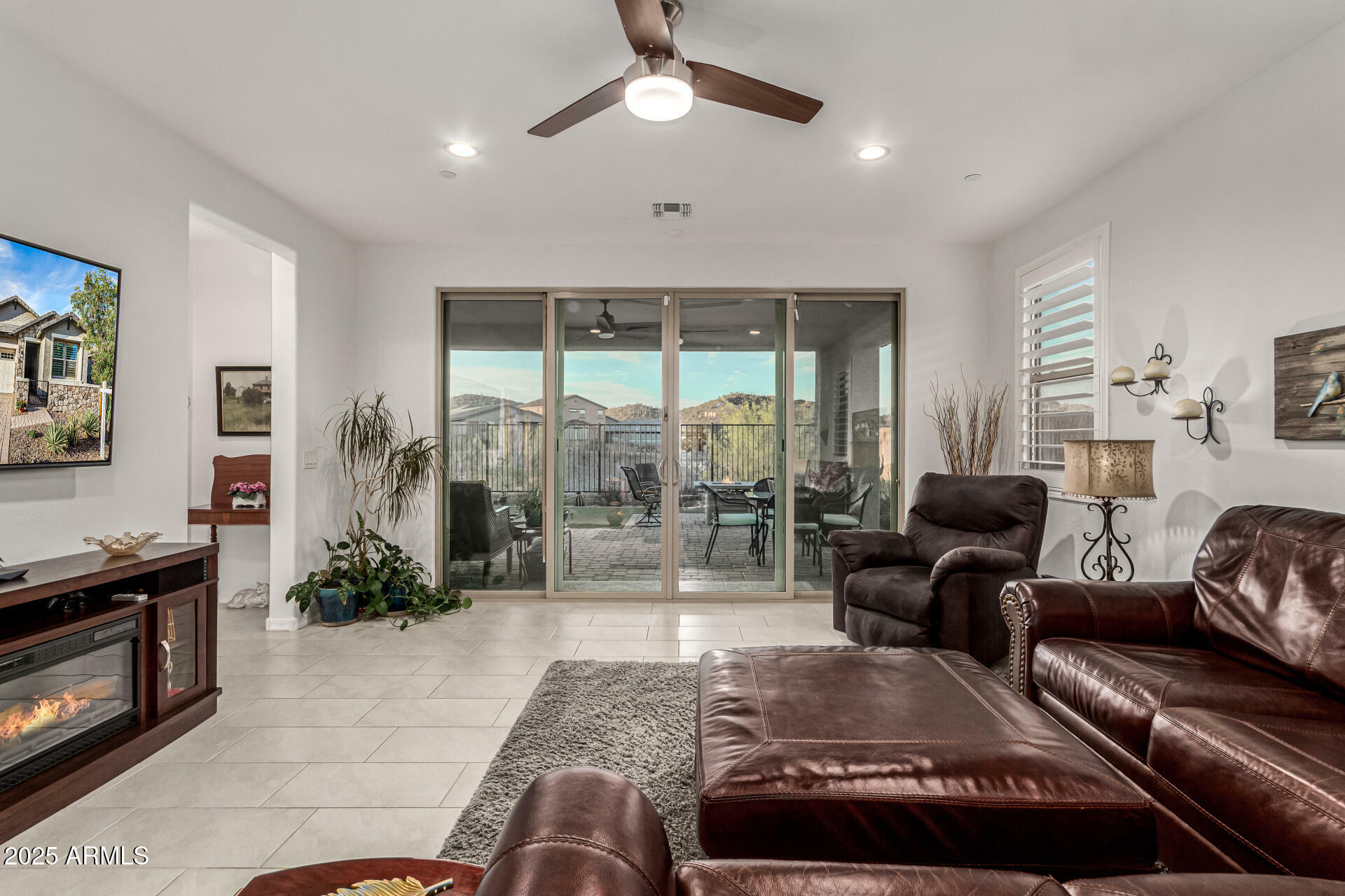 Property Photo: 13384 W Red Range Way AZ 85383