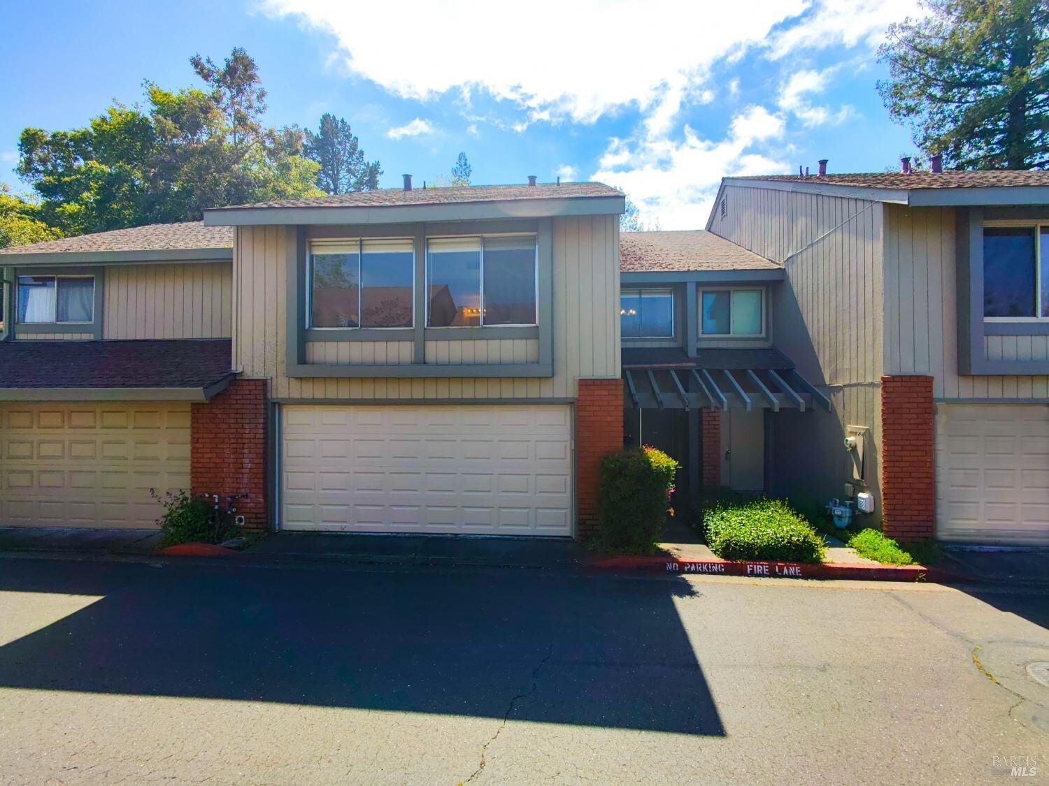 Property Photo:  3115 Luna Court  CA 95405 