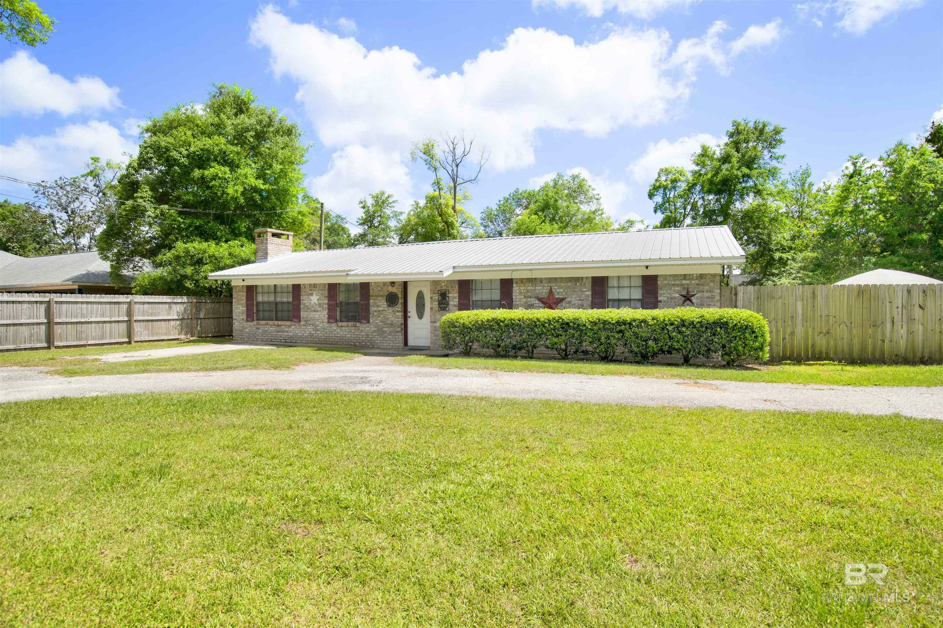 Property Photo: 411 W Camphor Avenue AL 36535