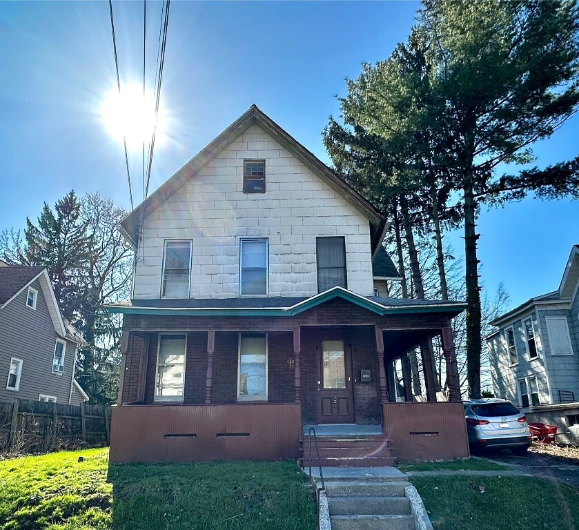121 Laurel Avenue  Binghamton NY 13905 photo