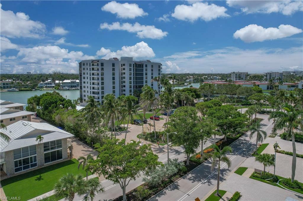 Property Photo: 2400 Gulf Shore Blvd N 203 FL 34103