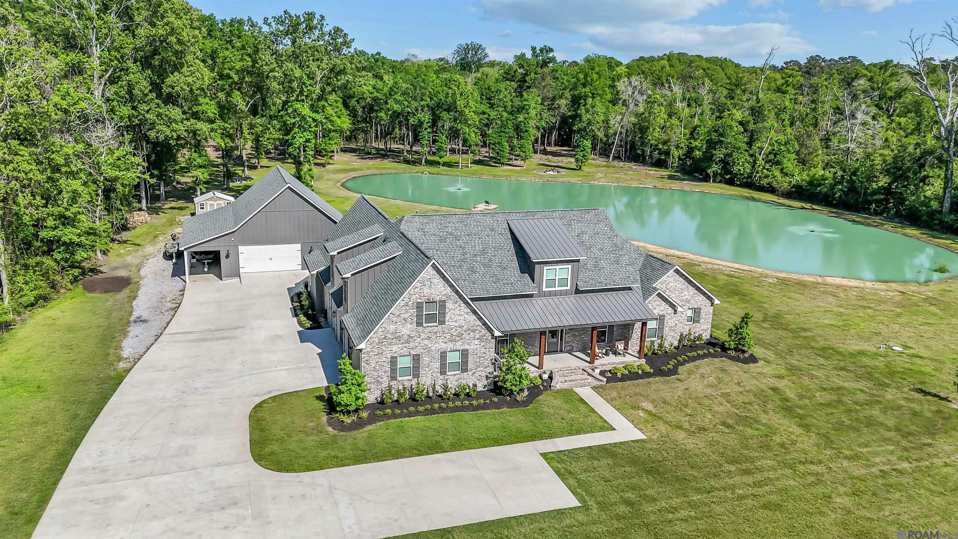 Property Photo: 16024 La Hwy 431 LA 70769