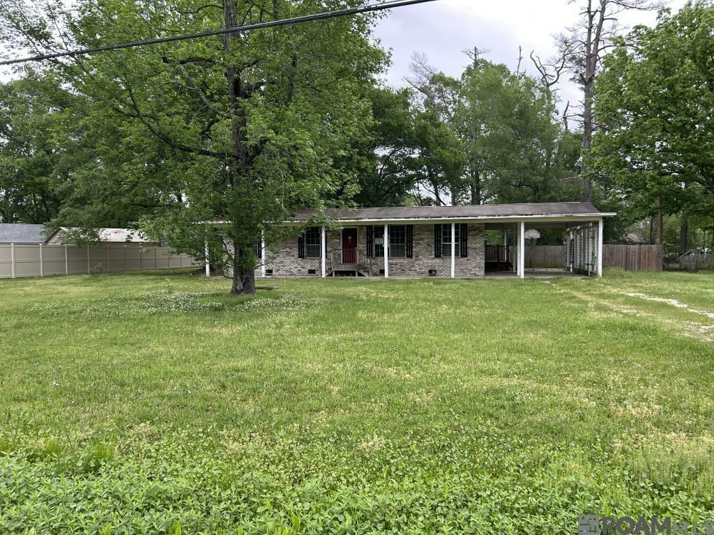 Property Photo: 34900 Dearman Dr LA 70706