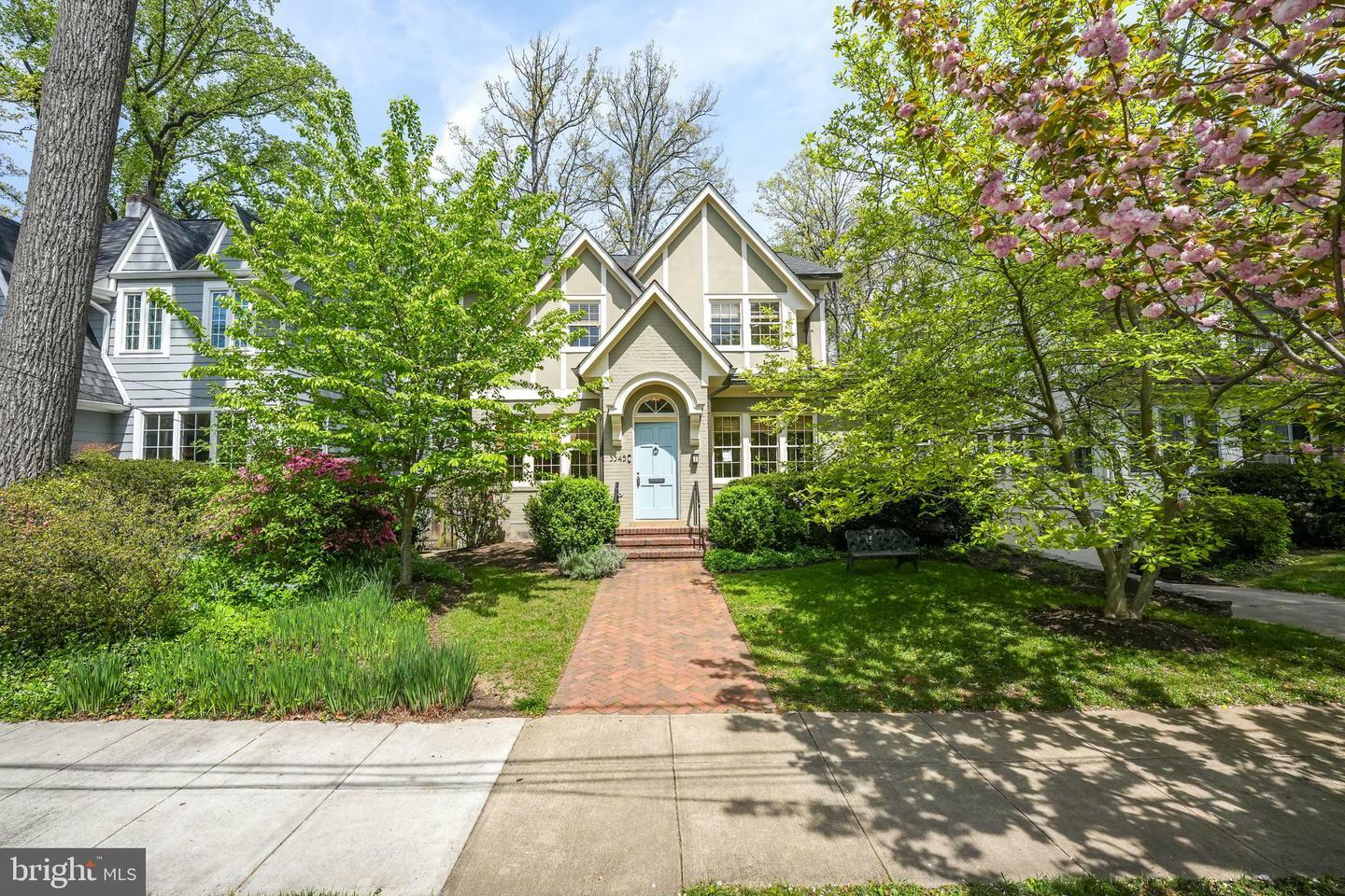 Property Photo: 3345 Tennyson Street NW DC 20015