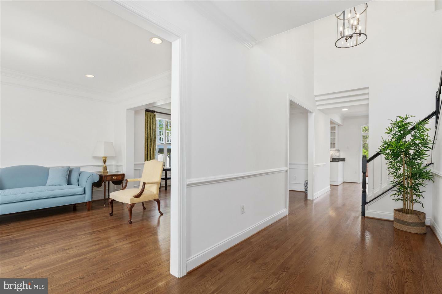 Property Photo: 3817 Lawrence Avenue MD 20895