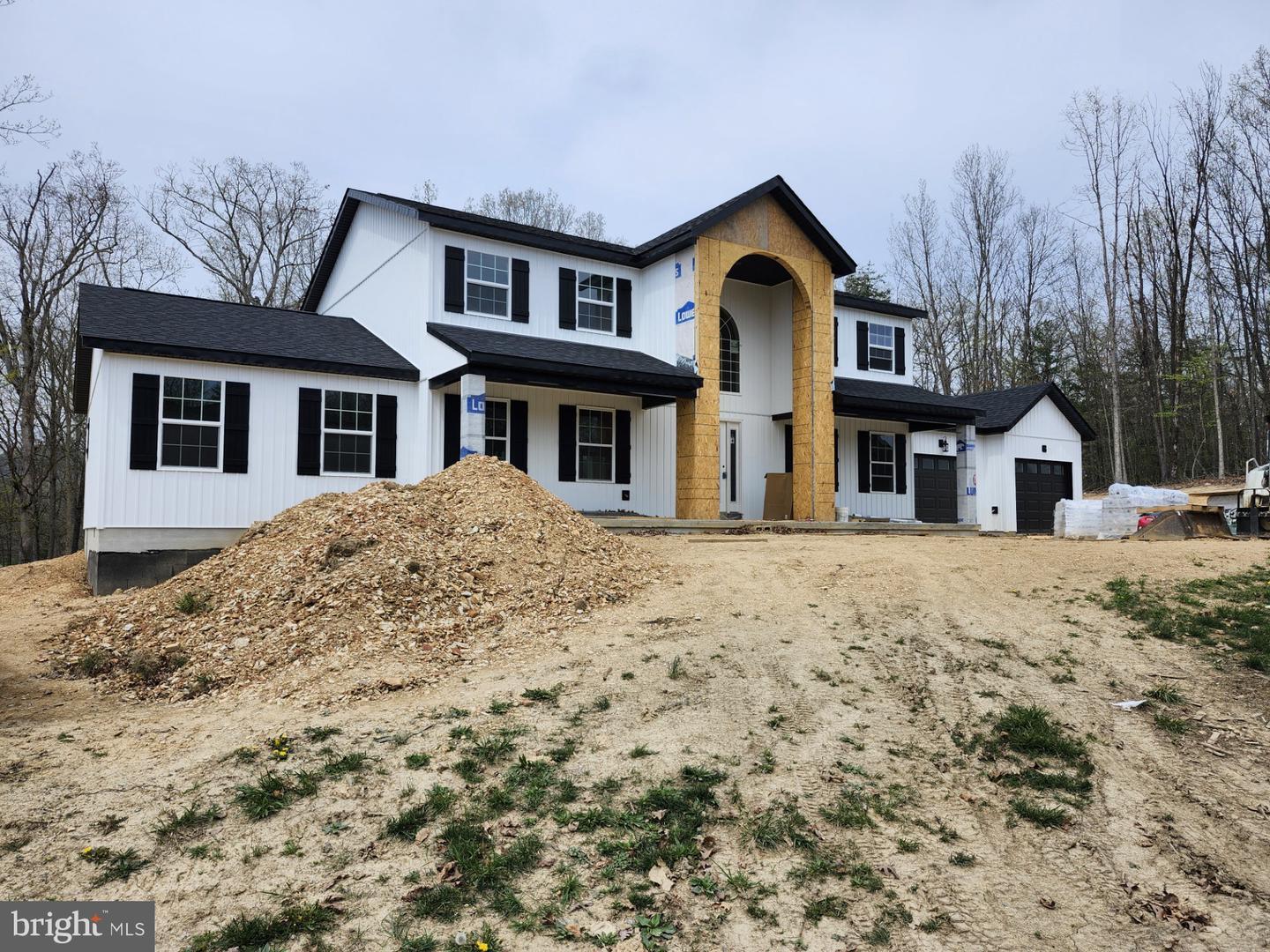 Property Photo: 150 N. Lakewood WV 26753