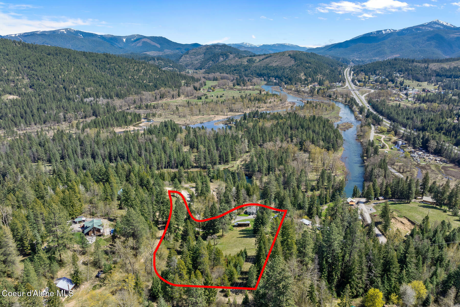 Property Photo: 305 Fast Hill Rd ID 83839