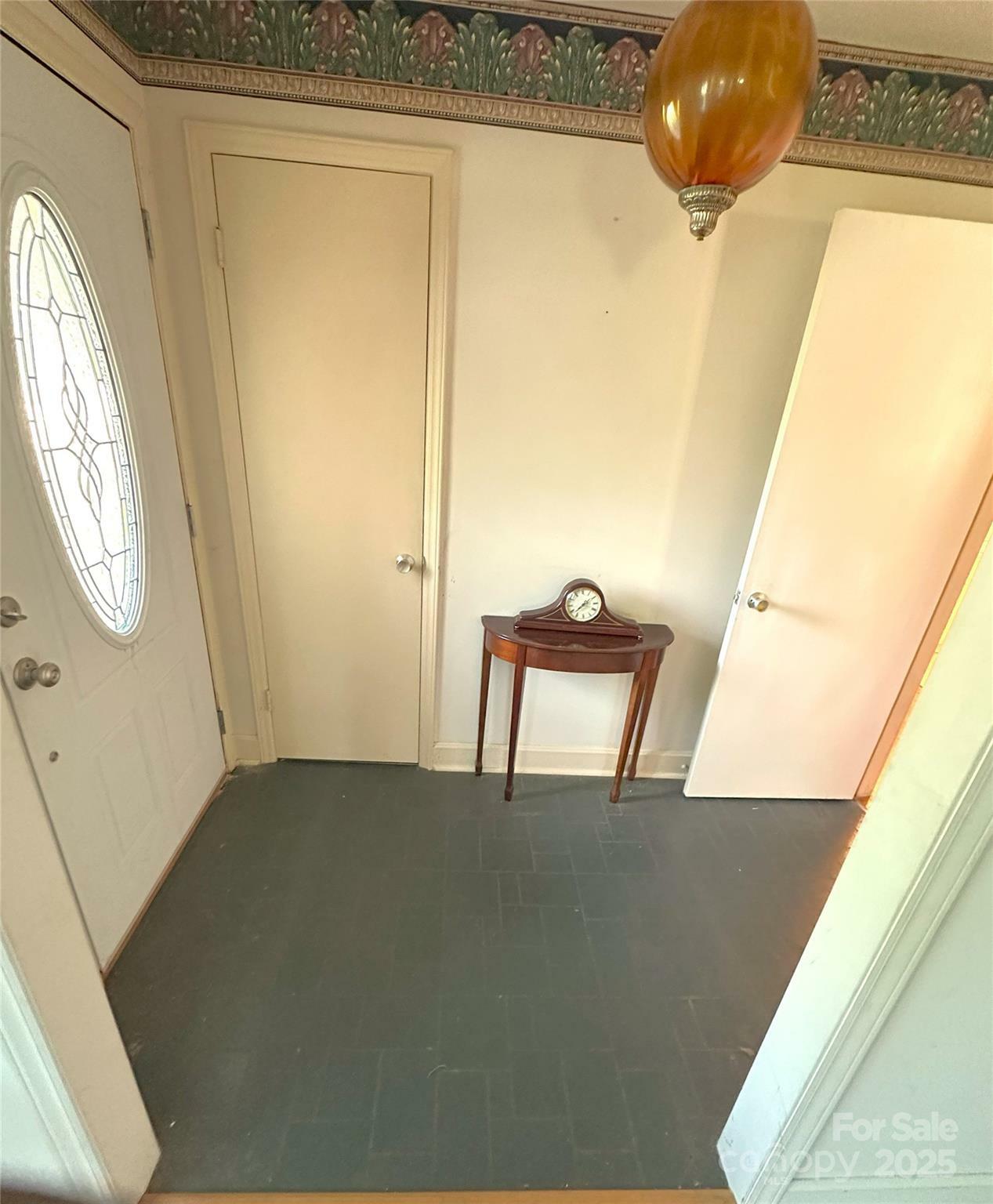 Property Photo: 7431 Idlewild Road NC 28212