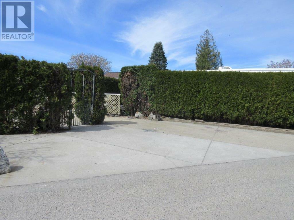 Property Photo:  415 Commonwealth Road 326  BC V4V 1P4 