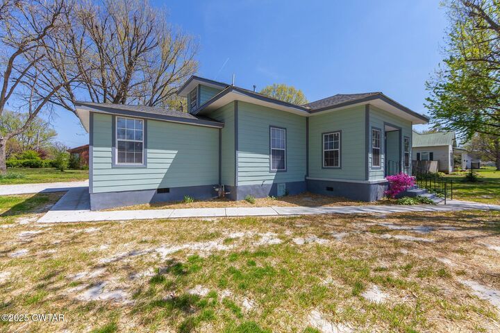 Property Photo: 501 S Second Street TN 38230