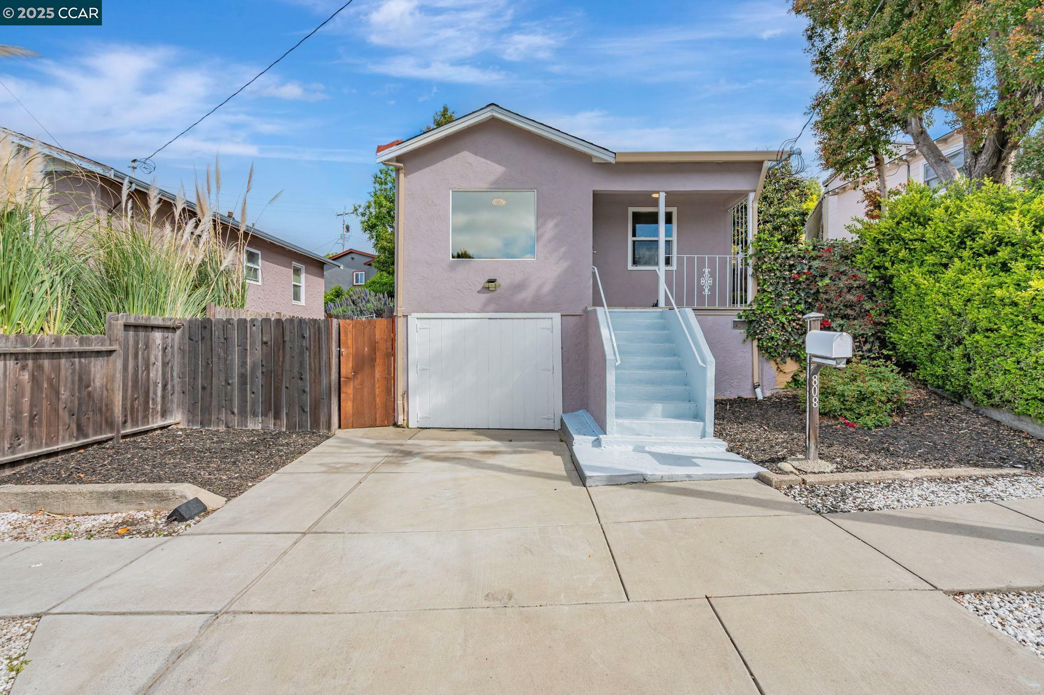 Property Photo: 808 4th CA 94572