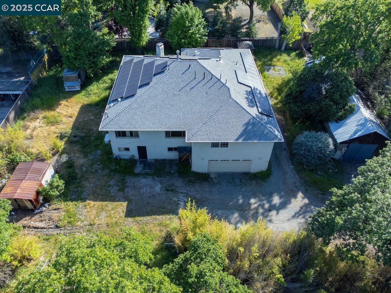 Property Photo: 211 Vallecito Ln CA 94596