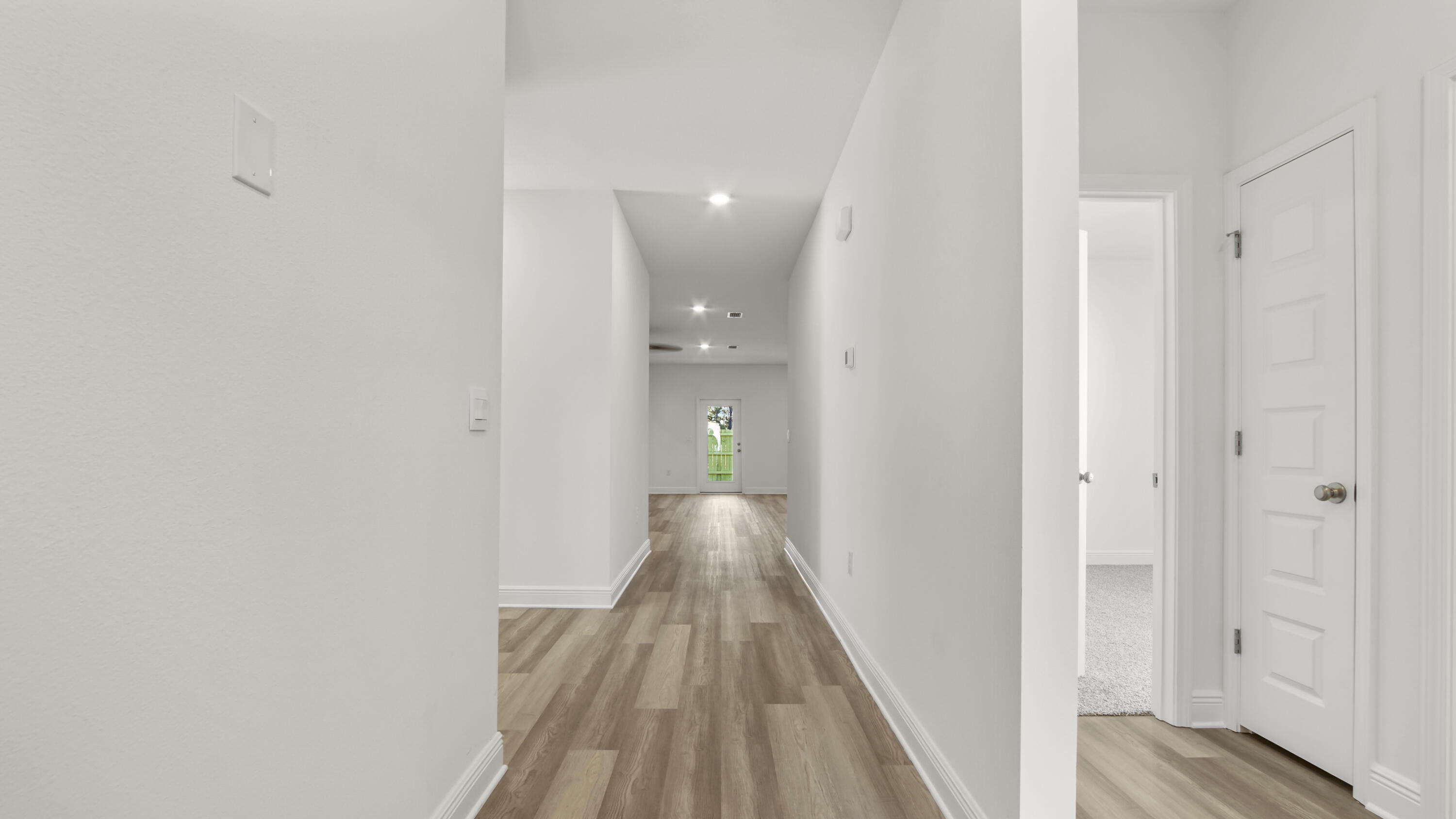 Property Photo: 179 E Gray Owl Drive FL 32439
