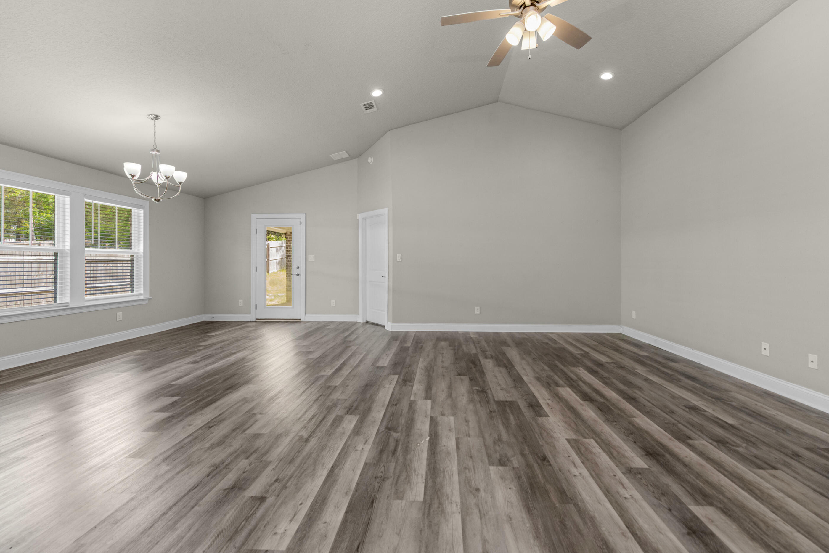 Property Photo: 7424 Gordon Evans Road FL 32566