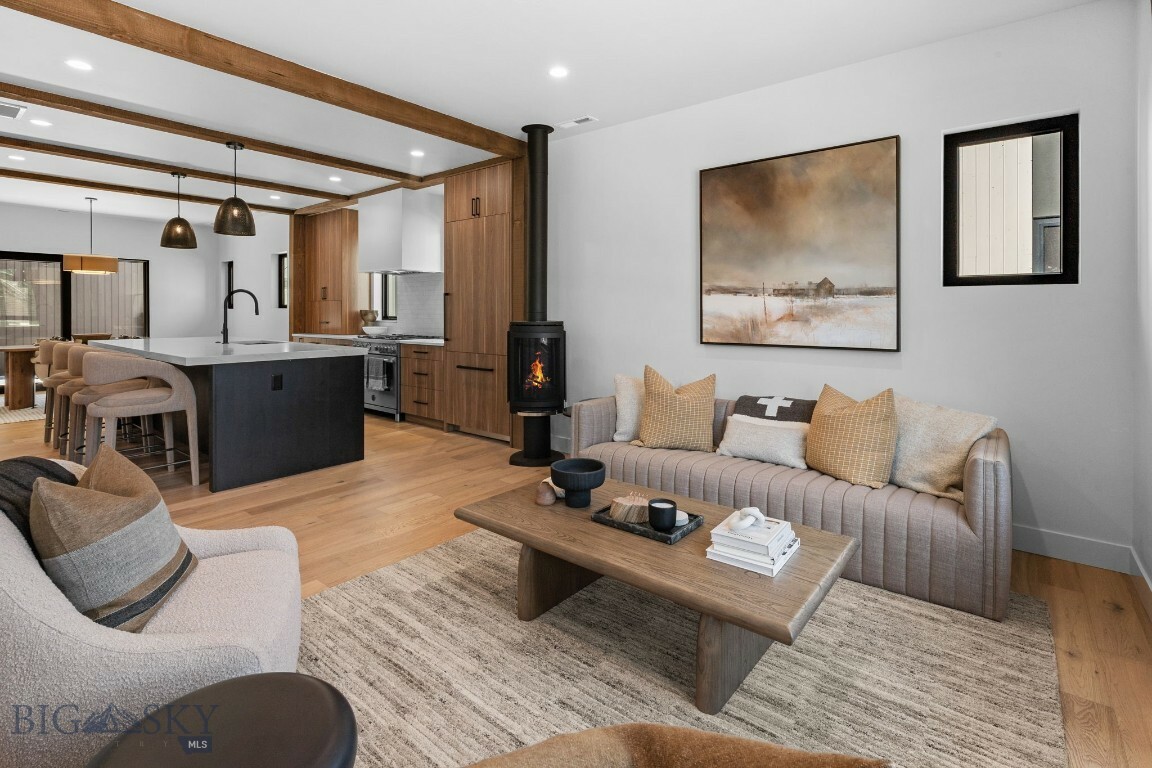 Property Photo:  115 S 7th Avenue  MT 59715 