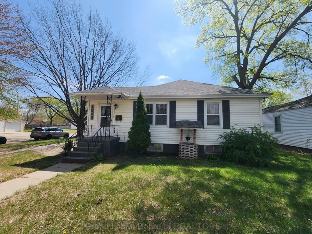 1003 W 7th St  Grand Island NE 68801 photo
