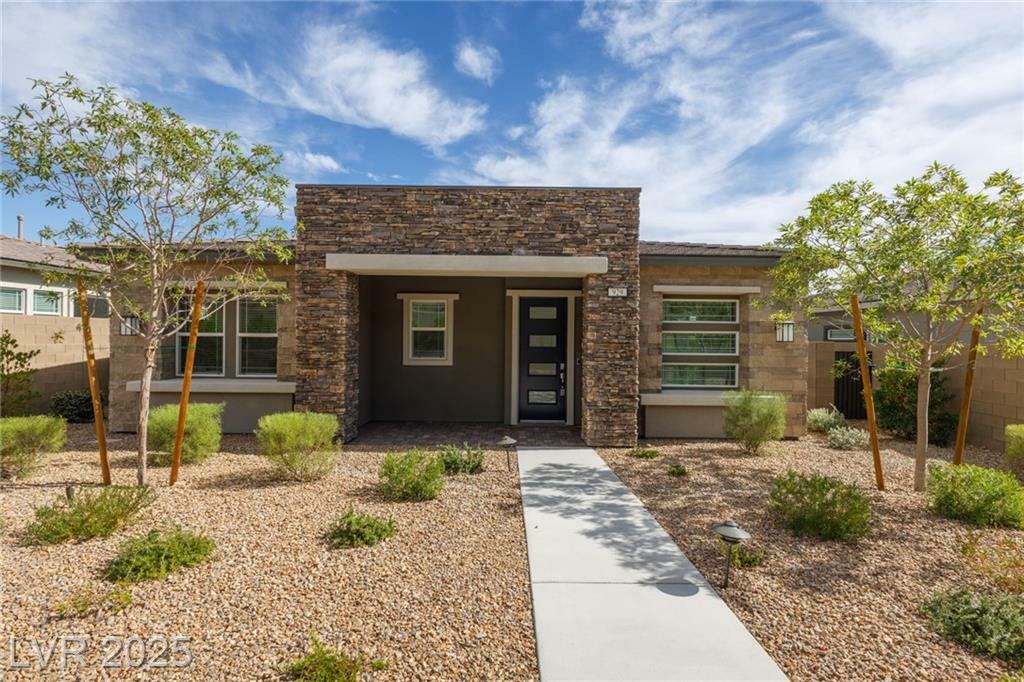 Property Photo: 929 Silverfir Court NV 89138