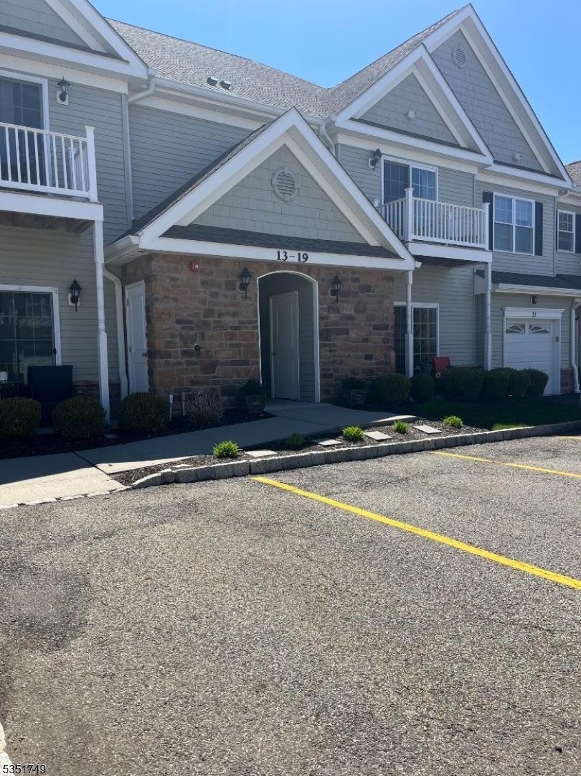 19 Dogwood Ln 19  Wanaque Boro NJ 07420 photo