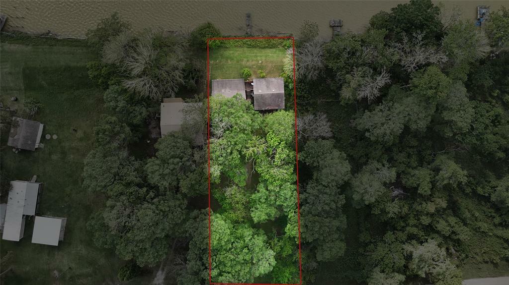 Property Photo: 691 County Road 1333 TX 77575
