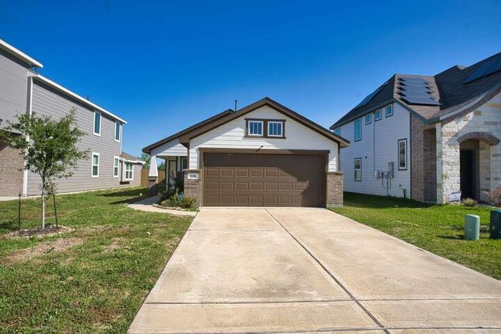 Property Photo:  219 Lisa Marie Drive  TX 77515 