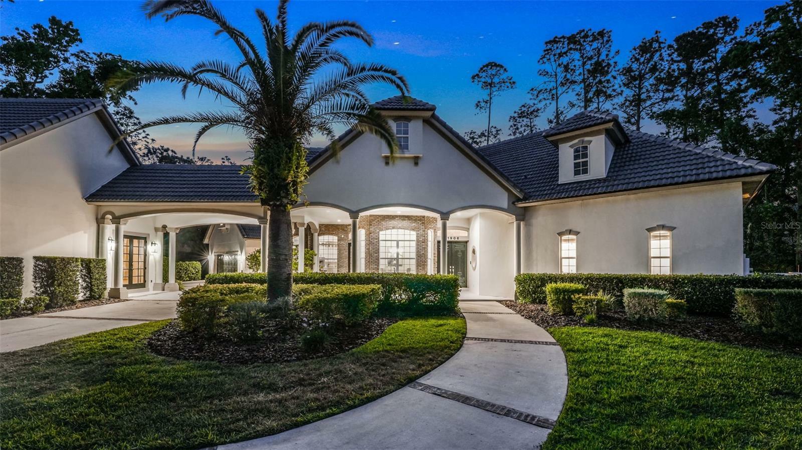 Property Photo: 1906 Oakbrook Drive FL 32779