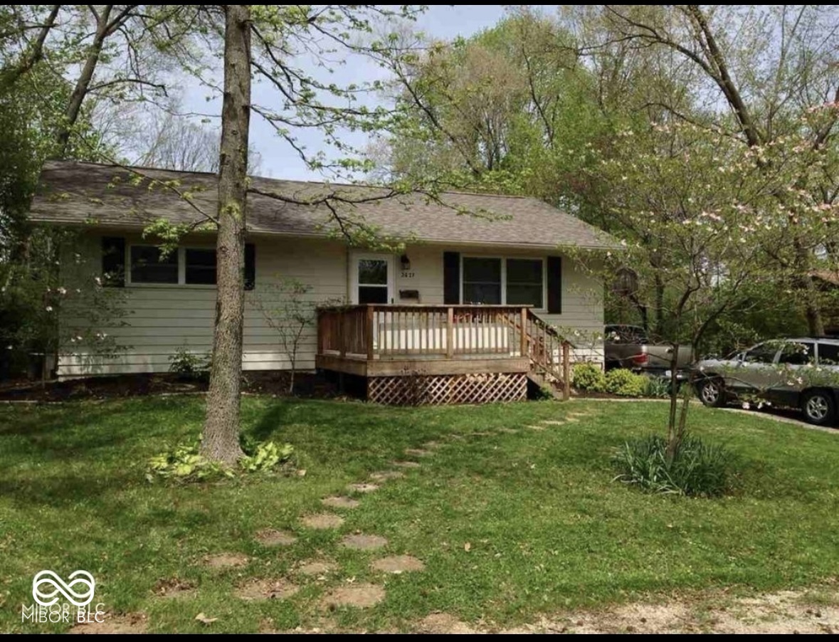 Property Photo: 2627 E Dekist Street IN 47408