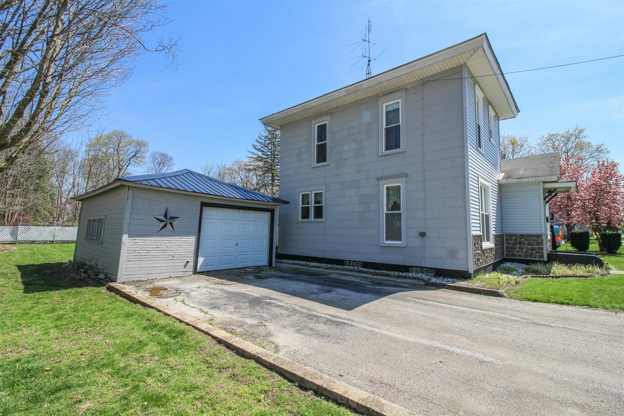 Property Photo:  305 N Douglas Avenue  MI 49093 