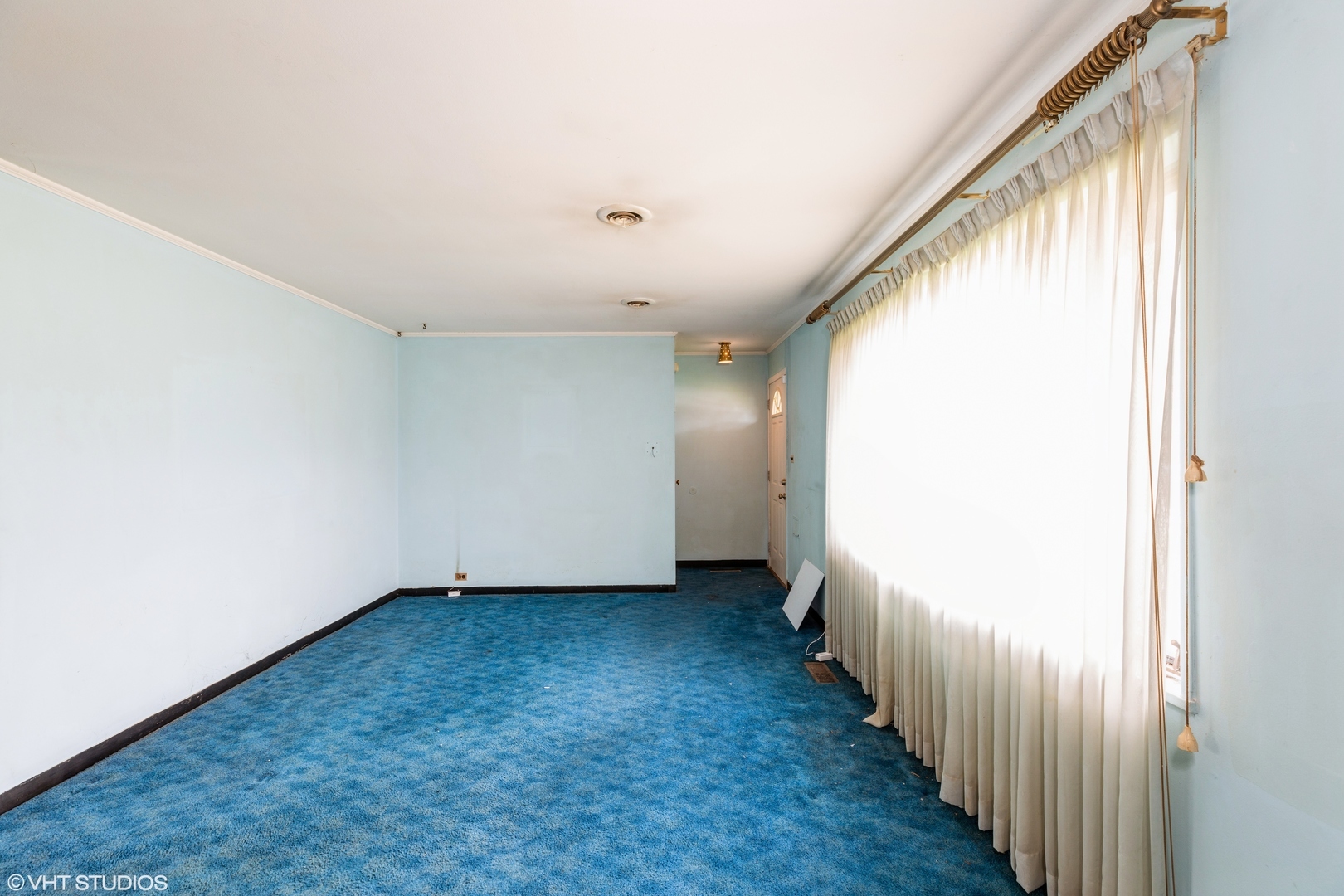 Property Photo: 500 Lakewood Boulevard IL 60466