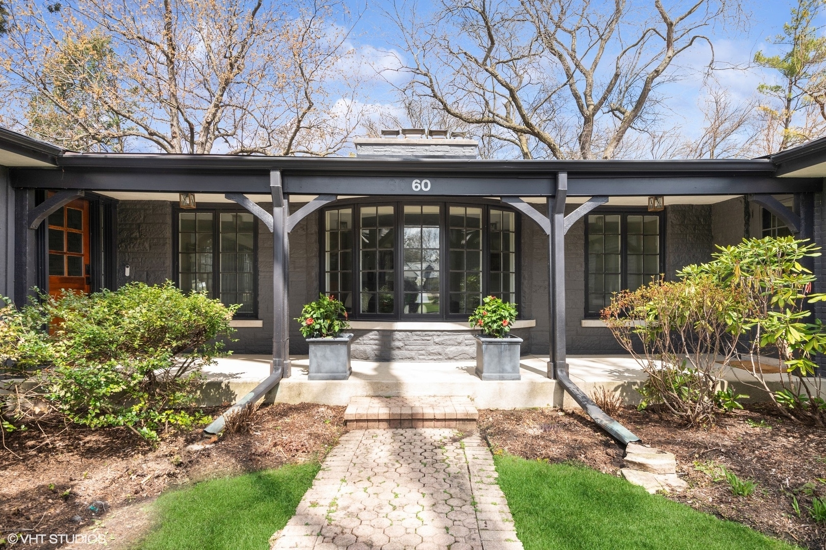 Property Photo: 60 Park Lane IL 60029
