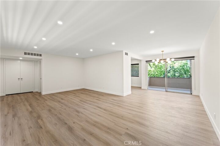 Property Photo:  600 W Stocker Street 303  CA 91202 