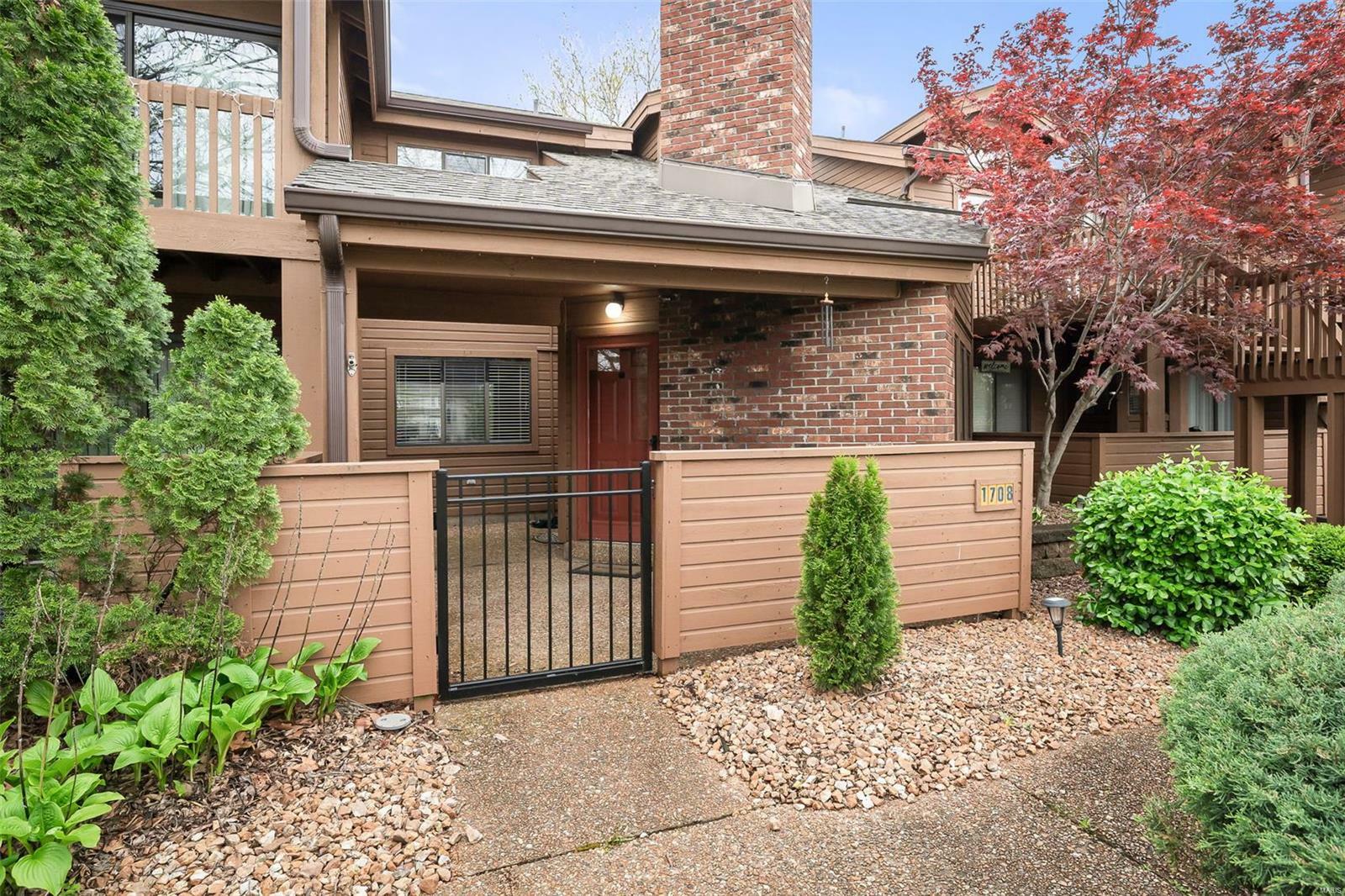 Property Photo: 1708 Hemingway Lane C MO 63304