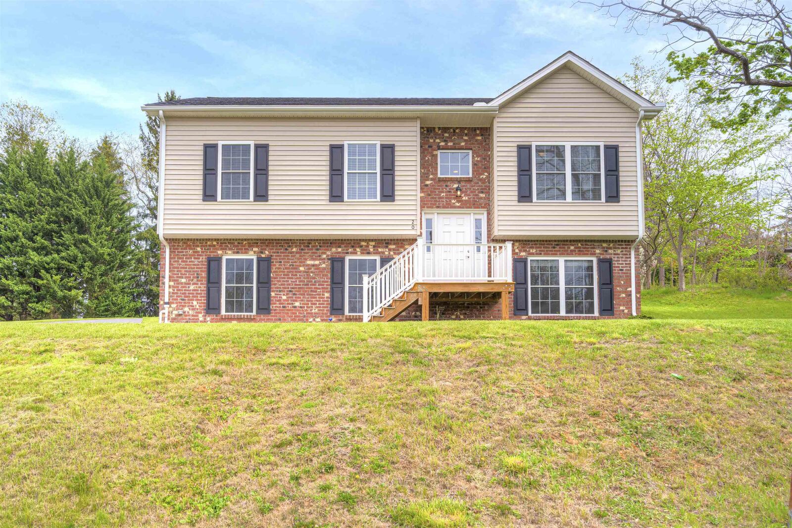 Property Photo:  20 7th Street NW  VA 24301 