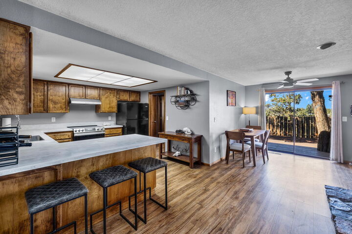 Property Photo:  2877 NE Lotno Drive  OR 97701 