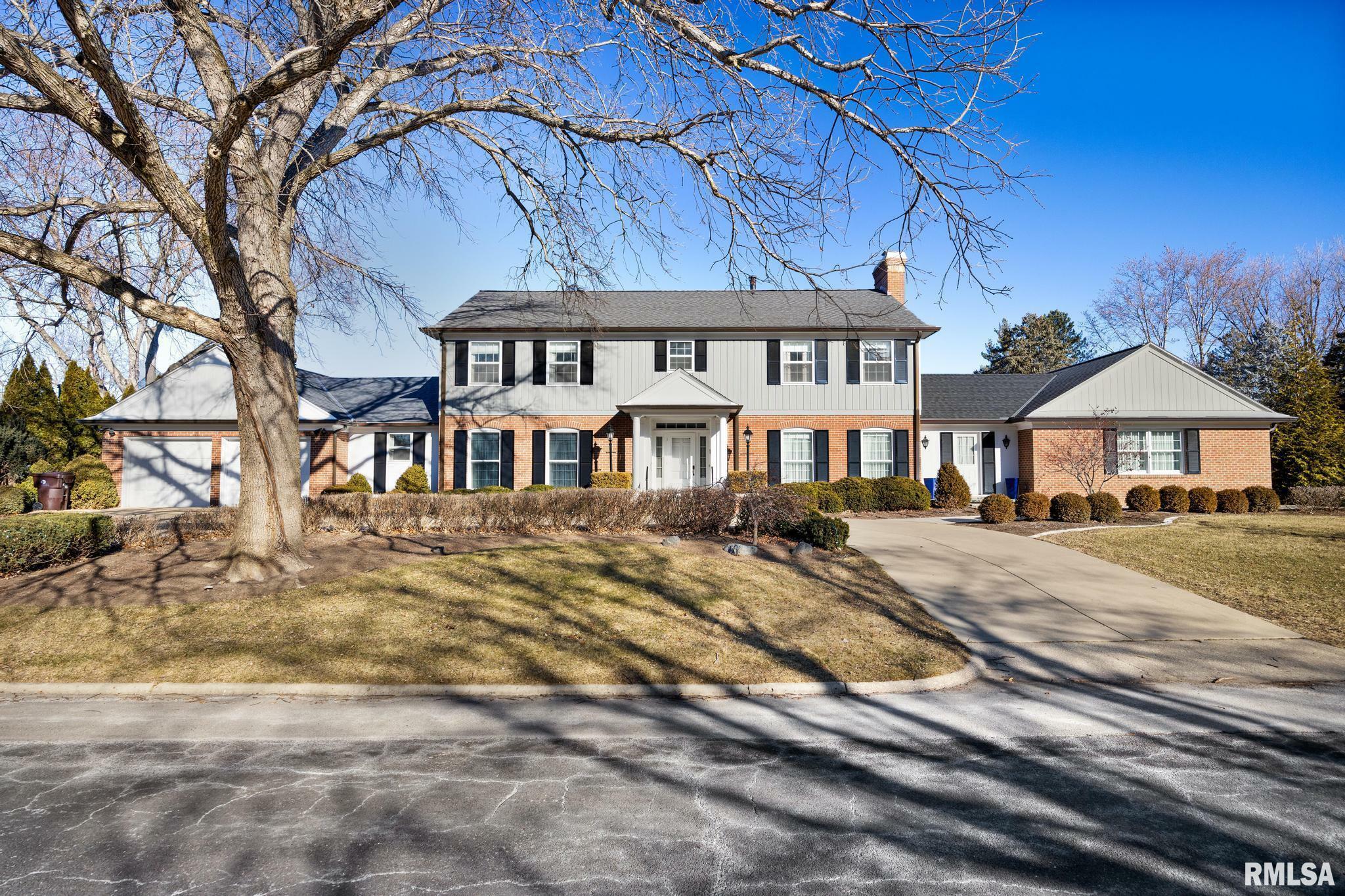 Property Photo: 111 E Morningside Drive IL 61614