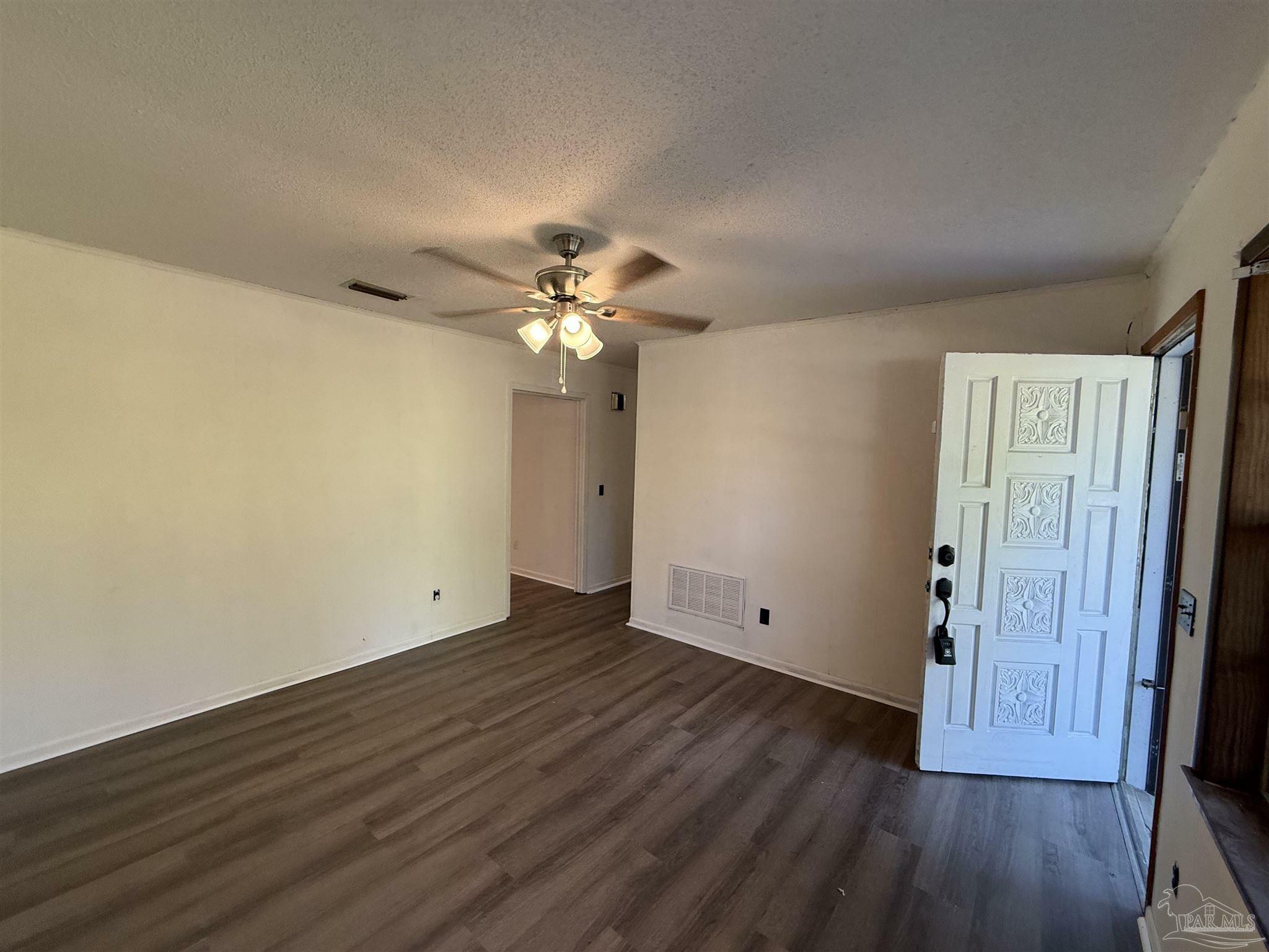 Property Photo:  7569 Woods Rd  FL 32526 