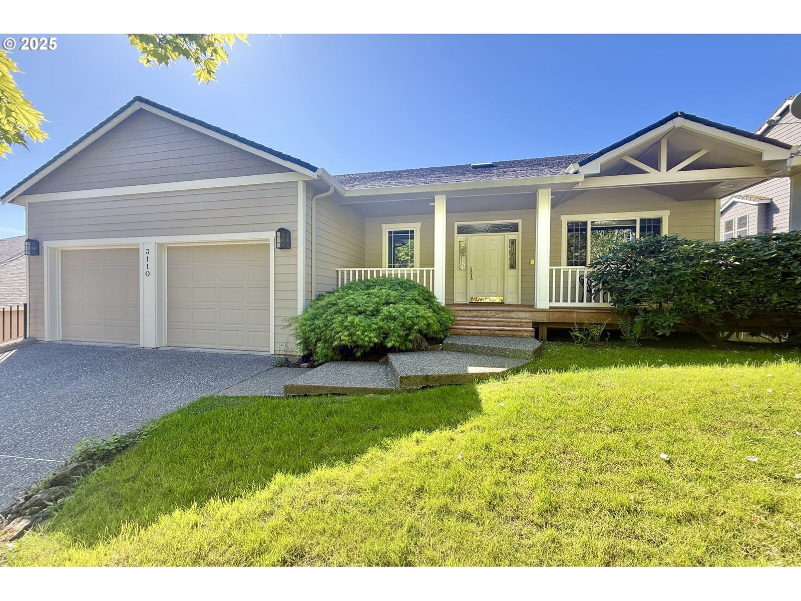 Property Photo:  3110 SW Dickinson St  OR 97219 