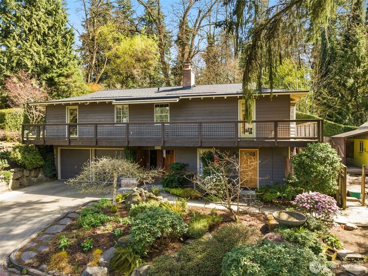 Property Photo: 16420 76th Court NE WA 98028