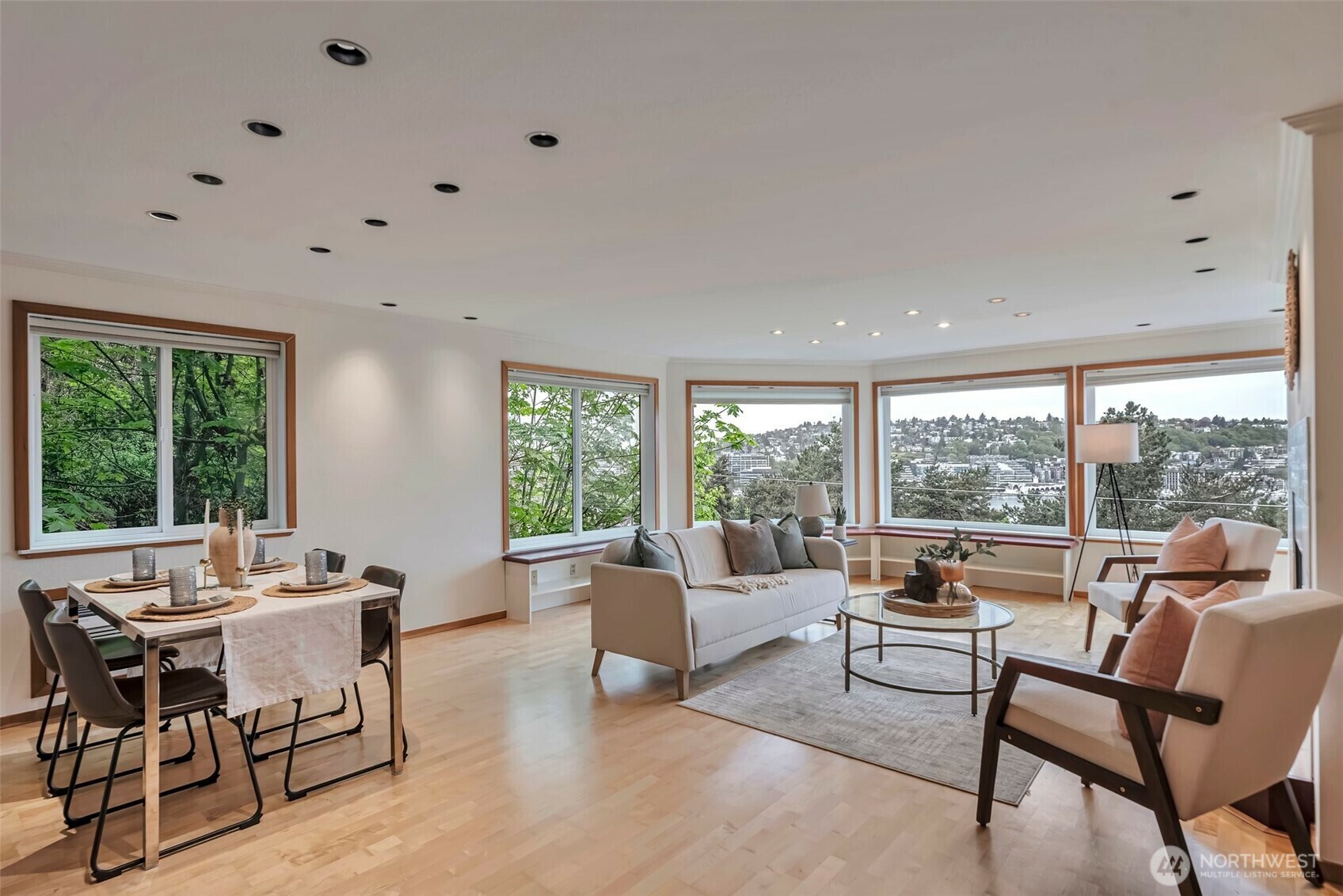 1028  Lakeview Boulevard E 6  Seattle WA 98102 photo