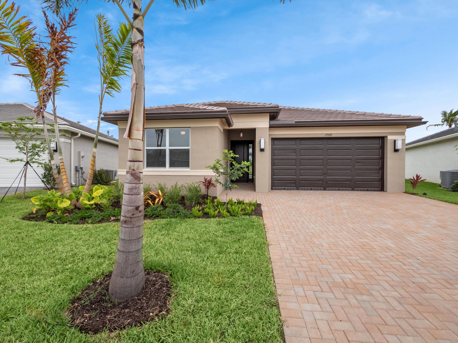 Property Photo: 13509 SW Oceanus Boulevard FL 34987