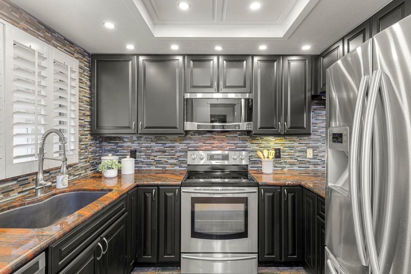 Property Photo: 260 West Dunne Avenue 4 CA 95037