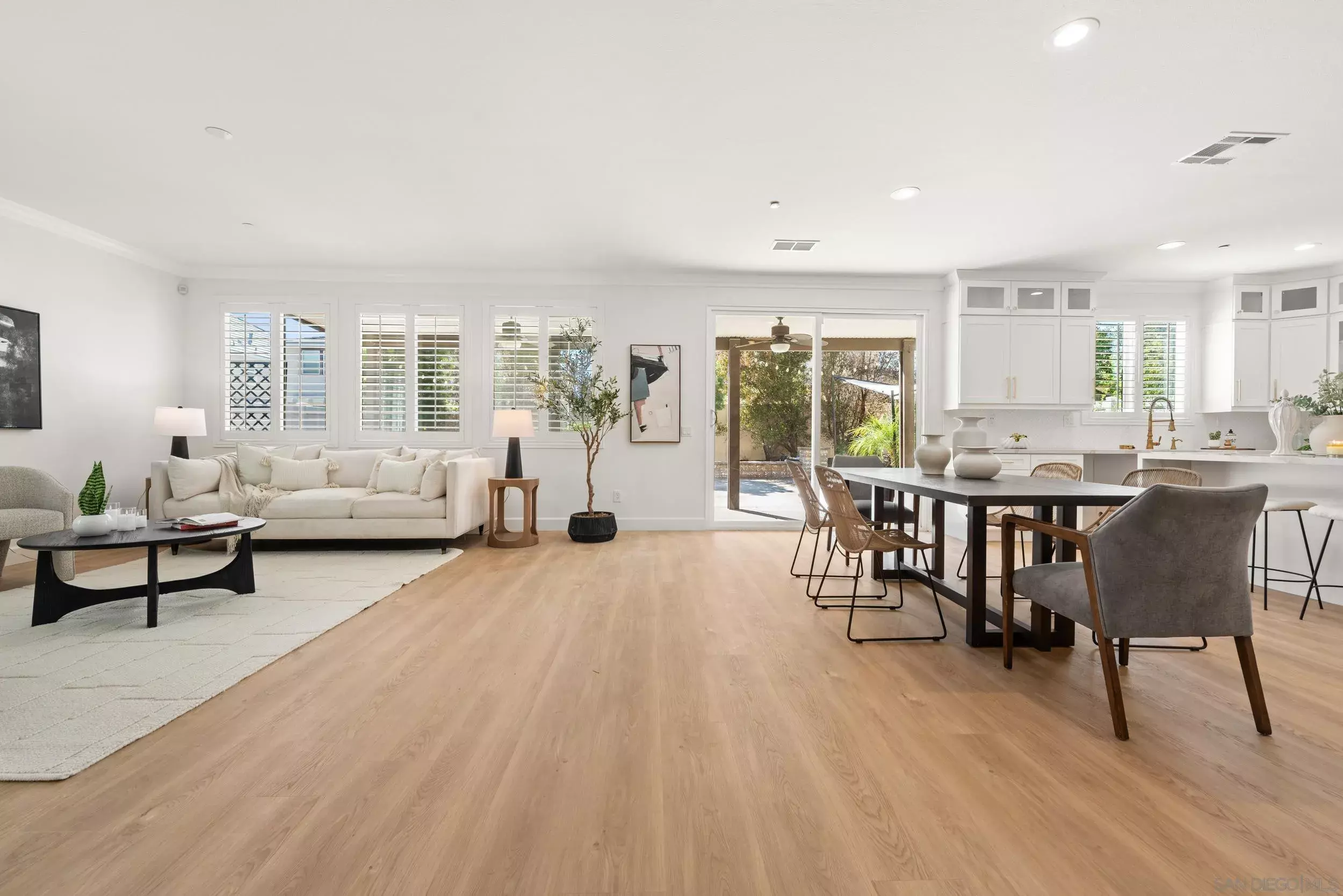 Property Photo: 39099 Crown Ranch Rd CA 92591