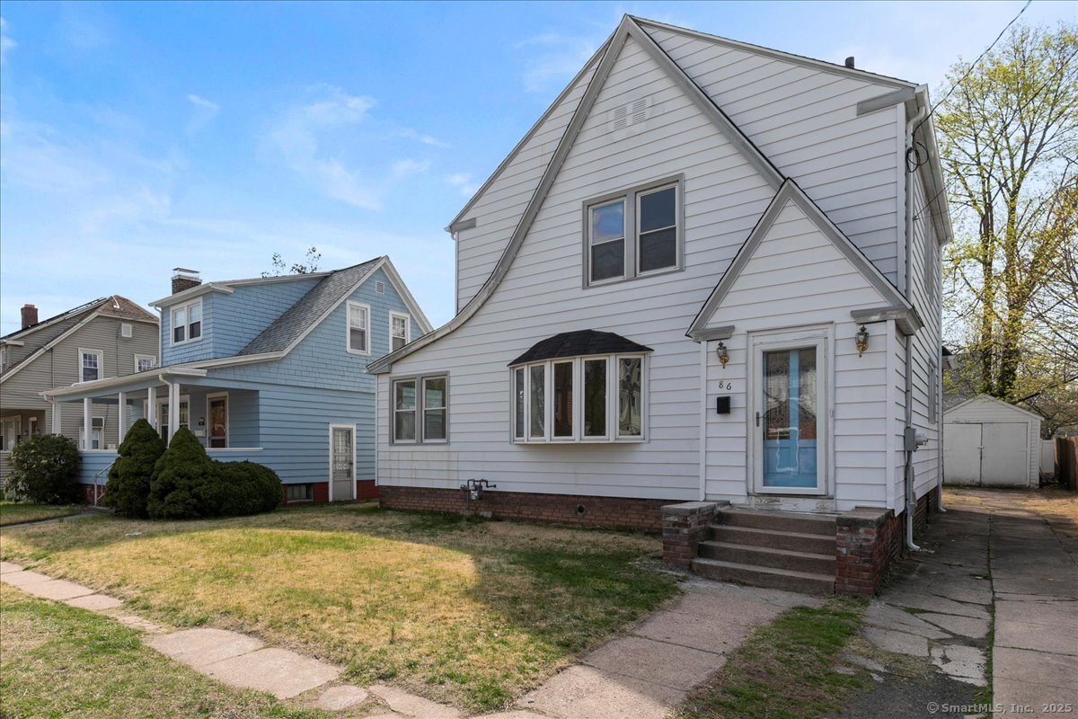 Property Photo: 86 Glenbrook Avenue CT 06514