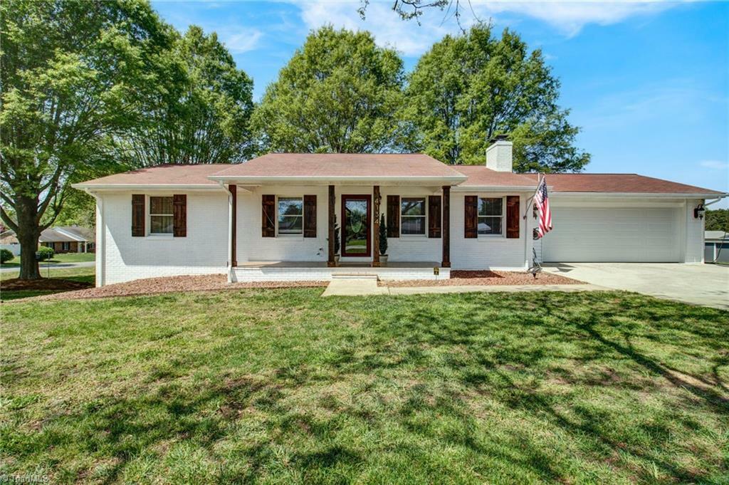 Property Photo: 4134 Sawmill Road NC 27107
