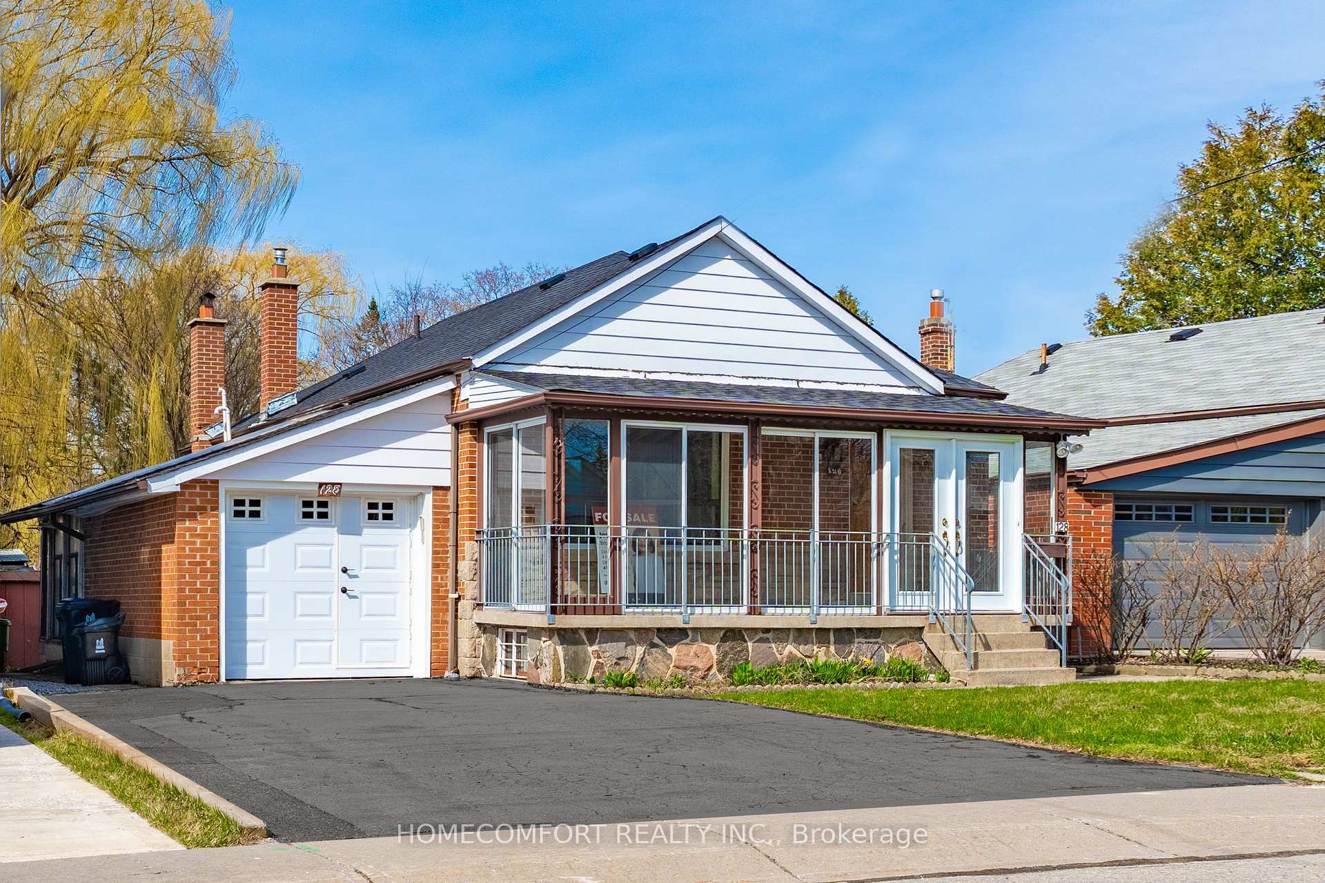Property Photo:  128 Rexleigh Drive  ON M4B 2N3 
